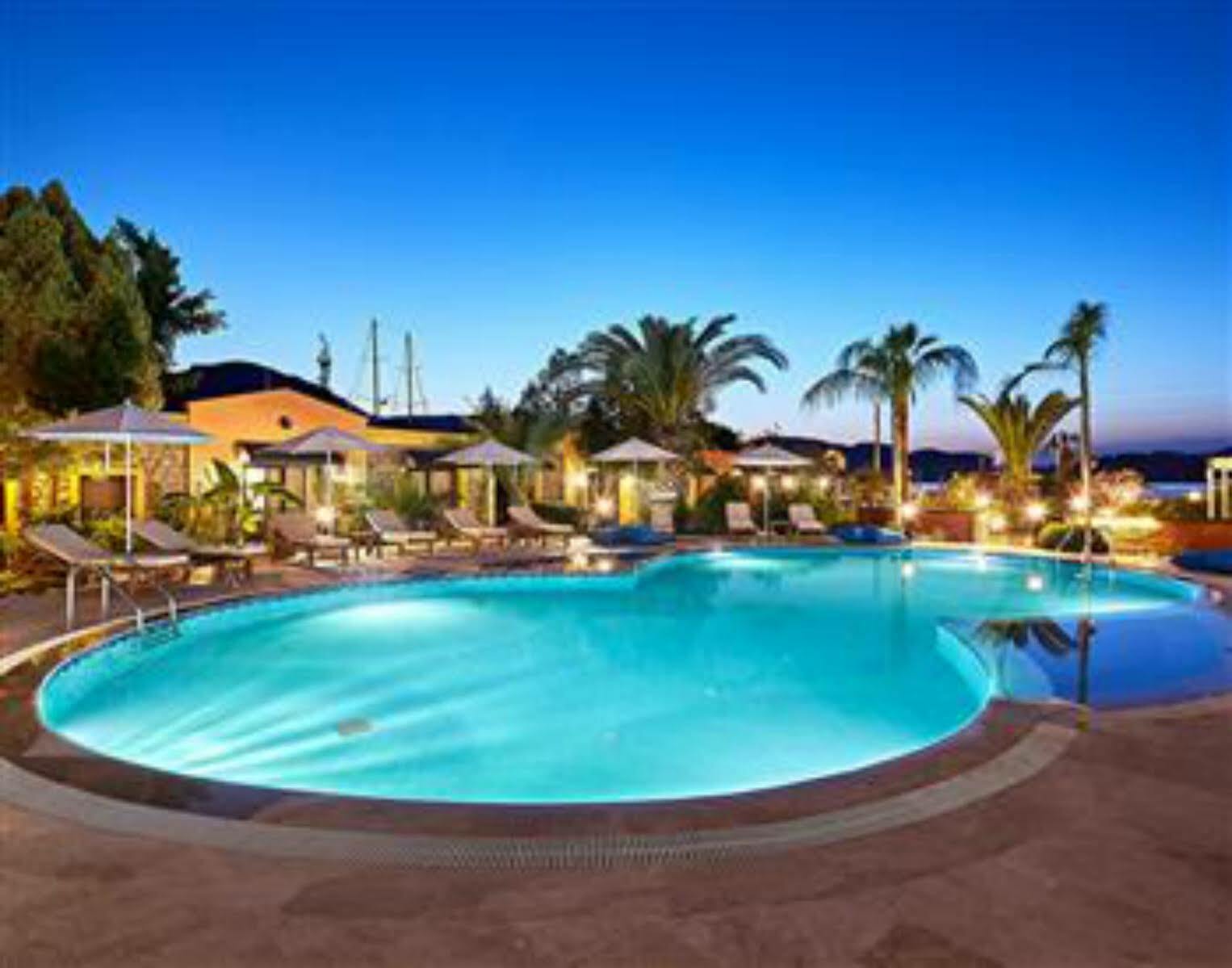 Fi Light Solto Boutique Beach Hotel السليمية المظهر الخارجي الصورة